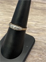 14k Gold Ring Size 6 weighs 1.62 ring is split at