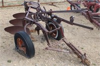 IH PT 3B 16" Plow