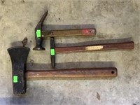 Hatchet And 2 Hammers