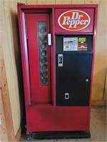 Vintage Dr Pepper Soda Machine Dispenses Bottles
