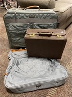 American Tourister Luggage w/ Garment Bag, Lamp