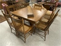Quarter-sawn table w/ 8 cain chairs
