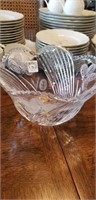 Etched crystal bowl 9" wide, 5" tall
No chips