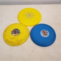 3 Frisbees
