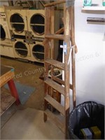 6' wood step ladder