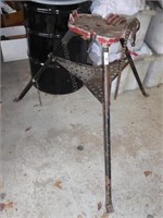 Pipe vise/stand