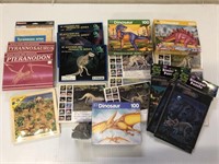 34-Misc Dino puzzles/models