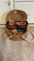 Basket bundle and hanging item