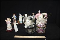 Figurines