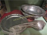 bowls & platters juicer good condition