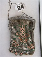 Early Chain Purse