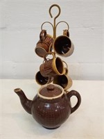 5 Brown & gold vintage mugs, stoneware tea pot &