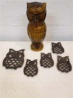 Glass owl decanter & 5 iron owl trivets