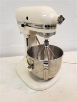 Kitchen Aide Heavy Duty Mixer, model K5SS