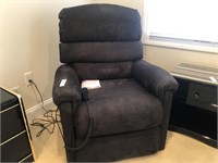 Lazy Boy Luxury Lift Reclining Lift Chair