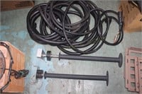 2 Stabilizer Stands & 2 RV Power Cords
