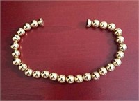 14k Yellow Gold Bracelet with Magnet 6.1 TW