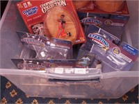 Container of Starting Lineup-2 figurines