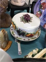 Cake pedestal,  cover and server