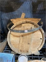 Wood round device