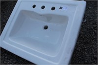 Porcelain Sink & Wall Mount