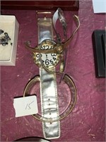 Fashion Jewelry watches and gold tone bracelet