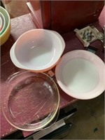 Two Pyrex pipe plates and one casserole dish 2qt