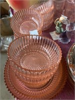 Salad serving 13 bowls or dessert bowls Pink