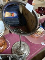Dressing table rotating mirror