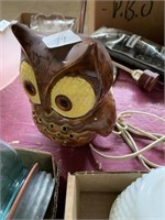 Adorable Owl lamp has crack on one side