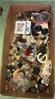 Flat of assorted buttons