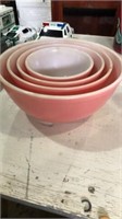 Set of 4 pink Pyrex nesting mixing bowls 401 thru