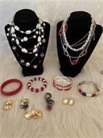 (5) necklaces (4) bracelets (3) earrings (2) pins