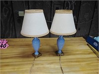2 vintage bedside lamps