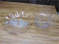 2 Glass bowls, not matching