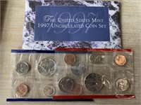 1997 UNC COIN SET P & D