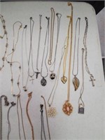 Large Group of Assorted Chains & Necklaces