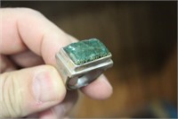 RING WITH GREEN STONE - SIZE 9 1/2