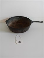 Wagner and Ware Sidney cast iron skillet