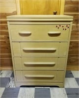 Vintage 4-Drawer Dresser