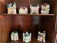 LOT OF DECORATIVE HOUSES