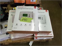 Lot of 7 thermostats