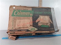 Vintage coleman 413f499 camp stove