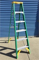 WERNER 6' Fiberglass Ladder