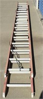 LOUISVILLE 32' Fiberglass Extension Ladder