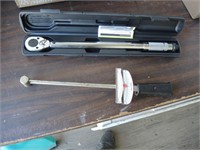 2 TORQUE WRENCHES-WORKS