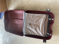 Hard shell suitcase with wheels