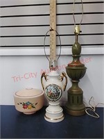 Vintage lamps & glass globe