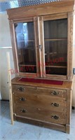 Antique 2 Pc Hutch / Cabinet