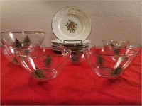 (14) Christmas, 7 Mikasa Plates & 7 Arcoroc Bowls